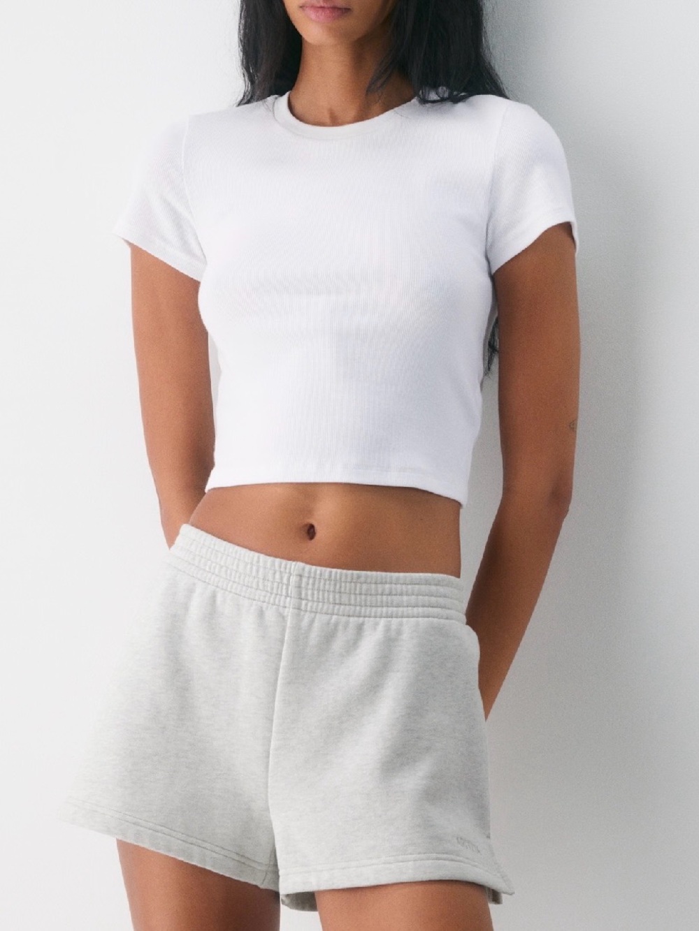 Aritzia sweatfleece micro shorts - M